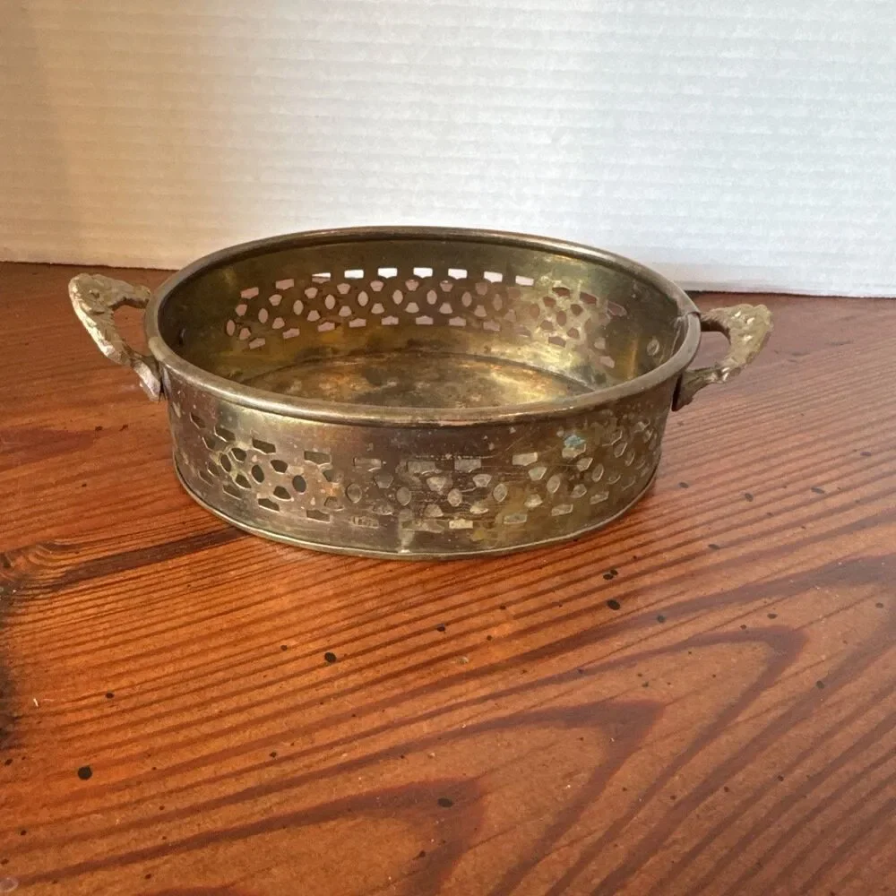 Vintage Brass Oval  Tray/Basket With Handles 7.5” x 4.5” x 1.75”